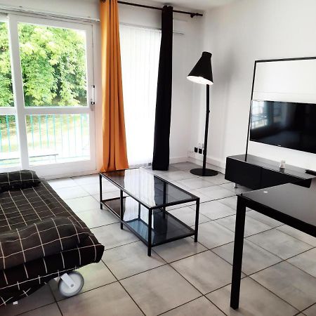 La Poterie - Appartement Avec Balcon Et Parking Prive Quimper Bagian luar foto